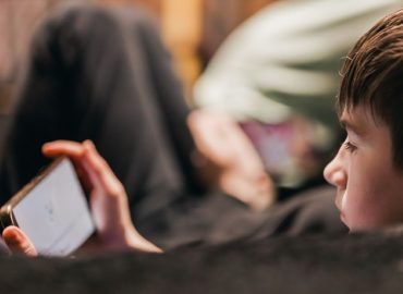 “Legami di libertà” di Con i Bambini (scadenza: ore 13 del 21 maggio)